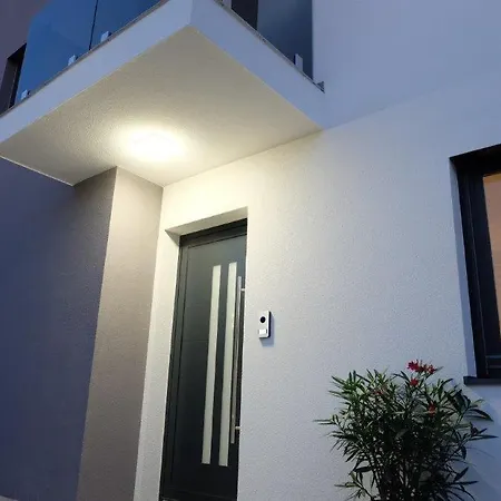 Apartment Martina Vir