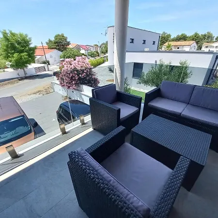 Apartment Martina Vir