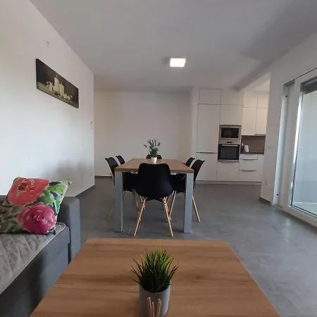 Apartment Martina Vir